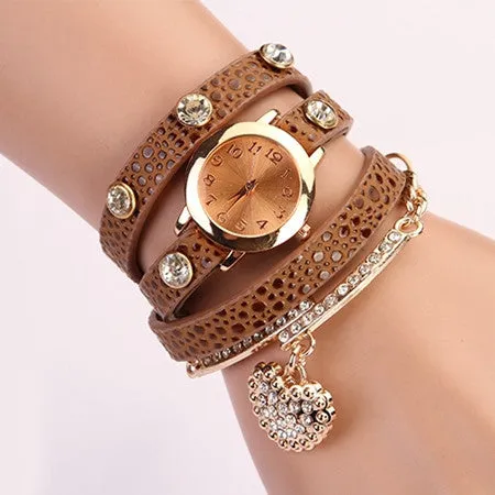 Hot Sale New Casual Luxury Heart Pendant Women Bracelet Wristwatches Women Dress Watches Fashion Watch Brand Watch