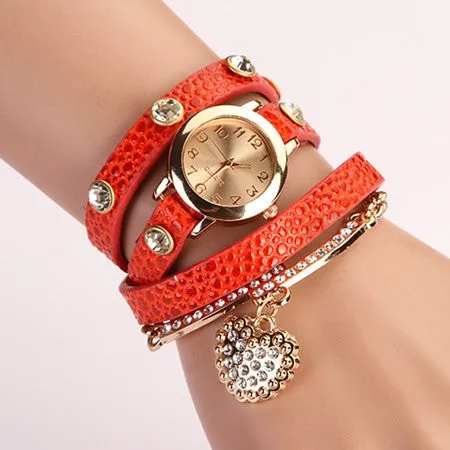 Hot Sale New Casual Luxury Heart Pendant Women Bracelet Wristwatches Women Dress Watches Fashion Watch Brand Watch
