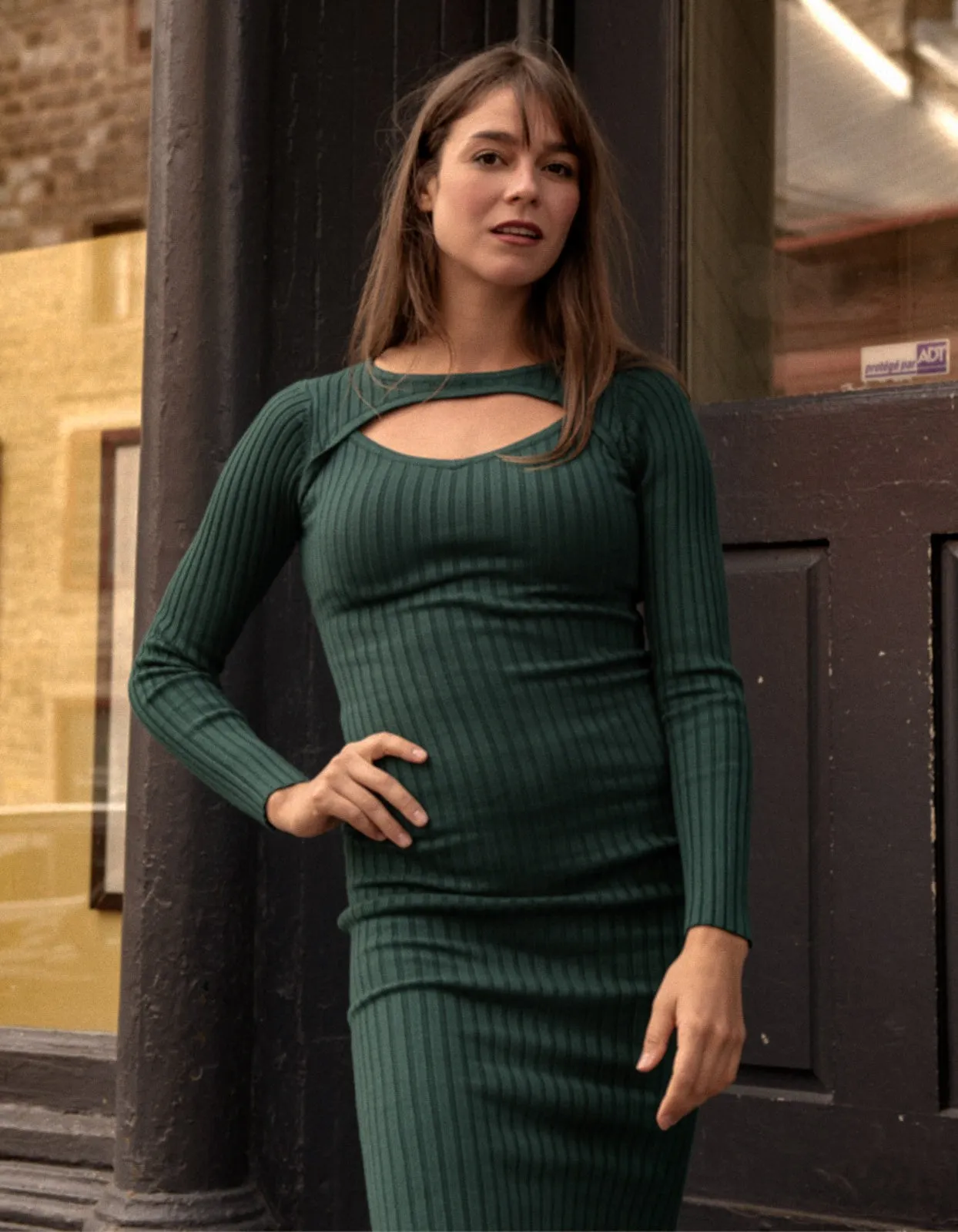 Vestido Maddy Dress Ribbed Knitted Cut-Out Detail