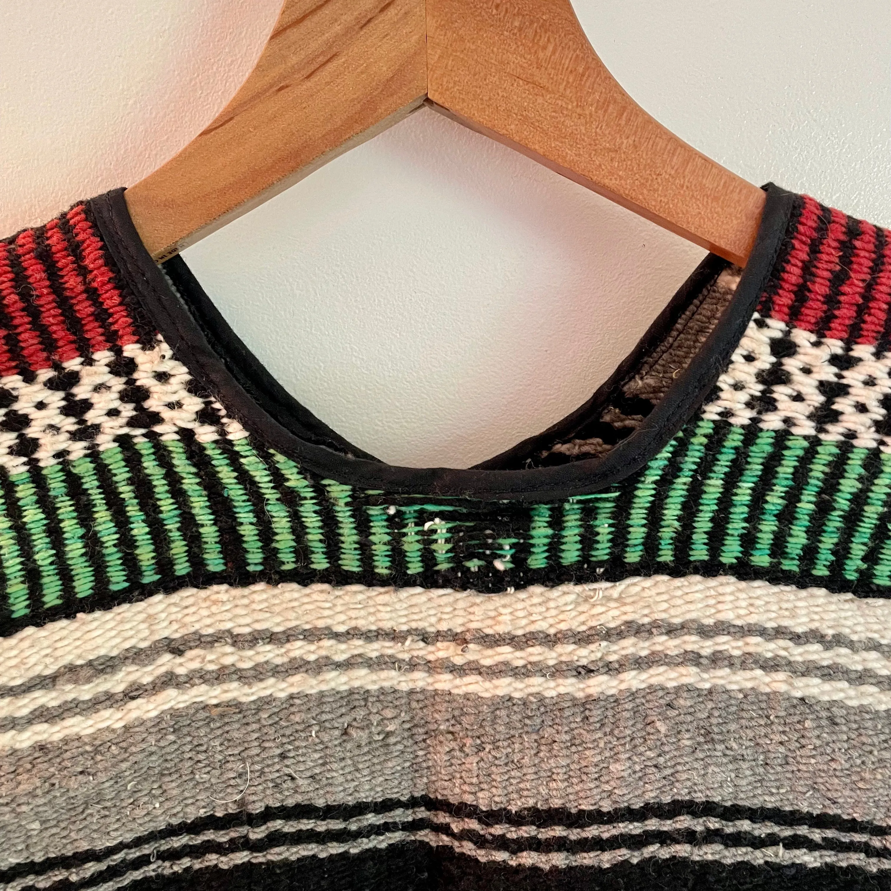 Vintage Mexican blanket Baja Pullover Vest / Poncho / Cape // Youth Large / Womens XXS (HT22100)